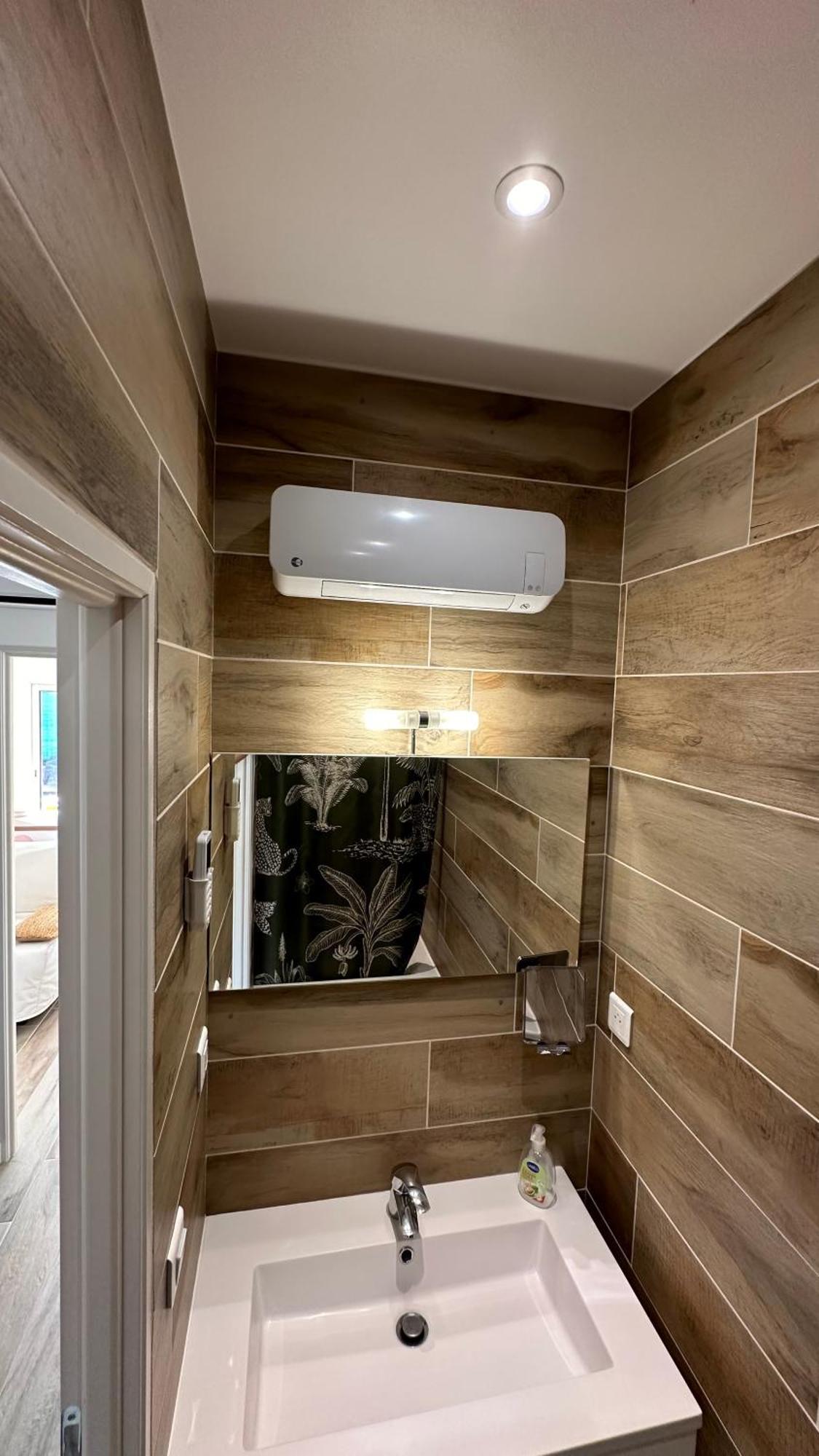 Appartement Proche De La Mer 라 가르드 외부 사진